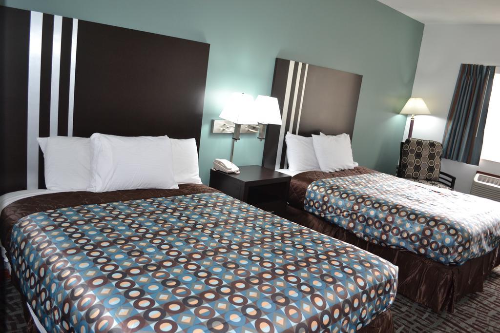 Relax Inn Motel And Suites Omaha Room photo